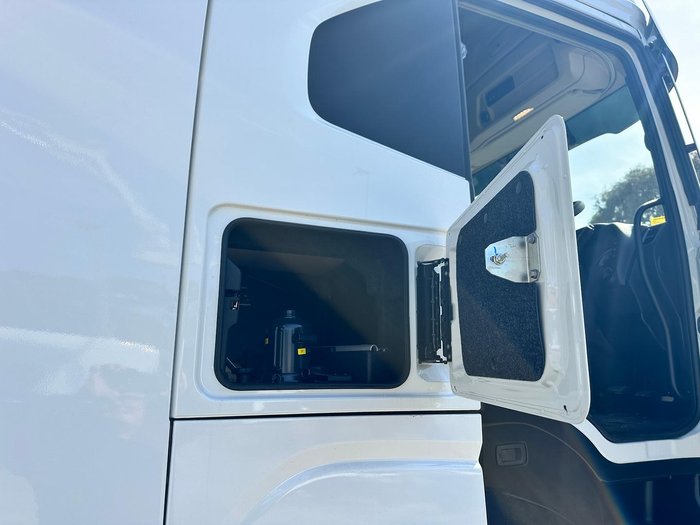 2024 Iveco S-Way AS700