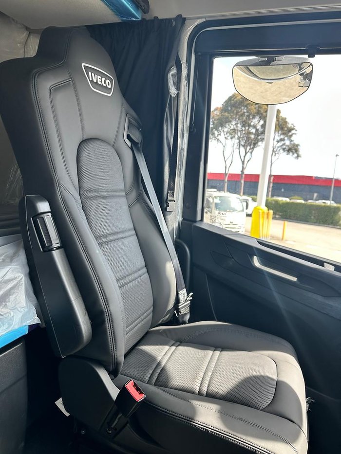 2024 Iveco S-Way AS700