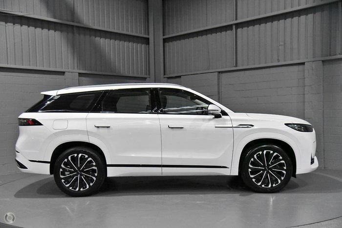 2025 Jaecoo J8 Track