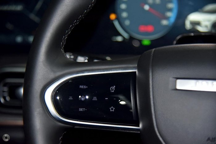 2025 Jaecoo J8 Track