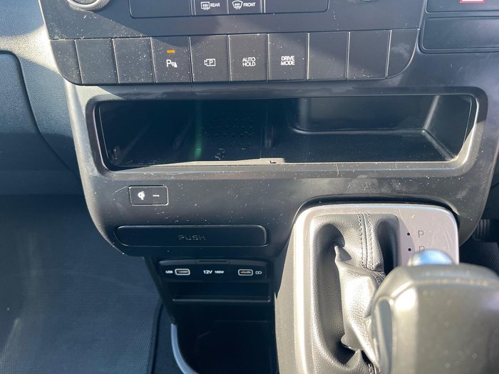 2023 Hyundai STARIA LOAD