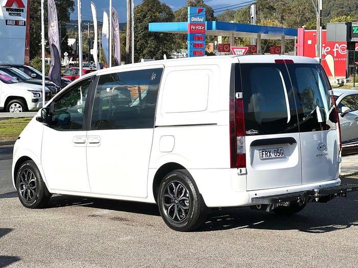 2023 Hyundai STARIA LOAD