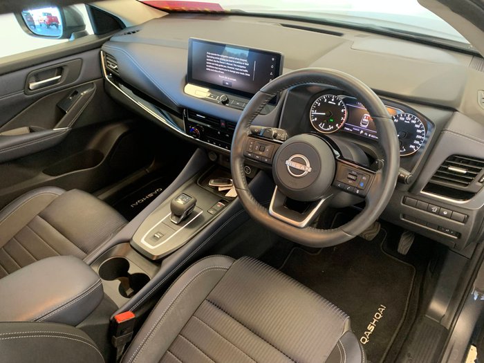 2024 NISSAN QASHQAI ST-L