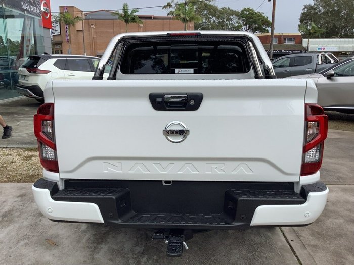 2025 Nissan Navara ST-X