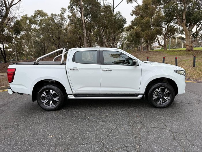 2023 Mazda BT-50 GT