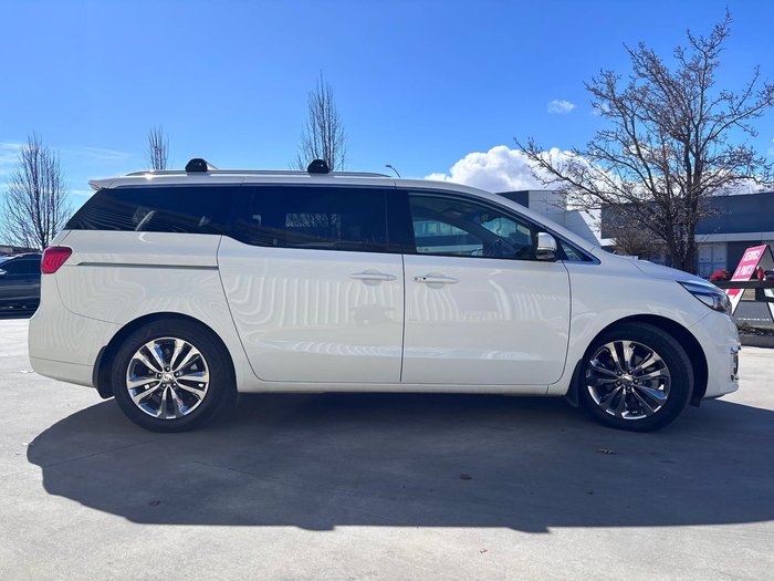 2015 Kia Carnival Platinum