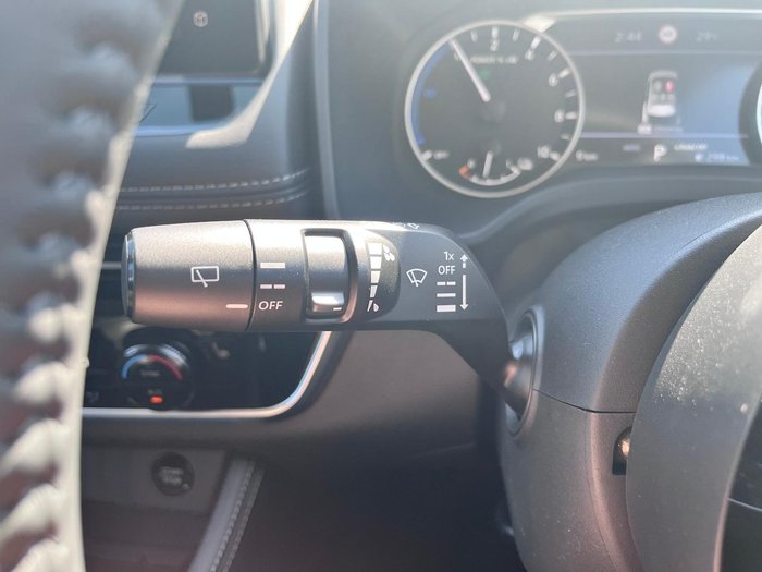 2025 Nissan X-TRAIL ST-L e-POWER