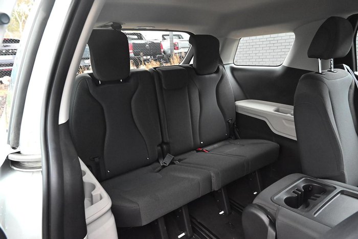 2022 Kia Carnival S