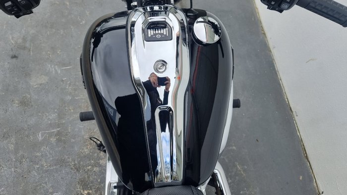 2025 Harley-davidson FXBR BREAKOUT (117) Midnight Firestorm