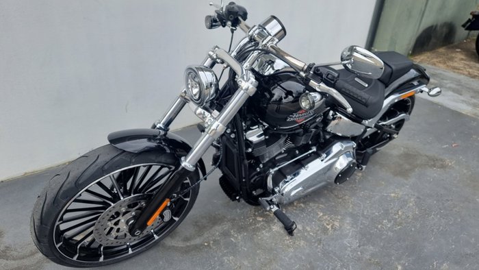 2025 Harley-davidson FXBR BREAKOUT (117) Midnight Firestorm