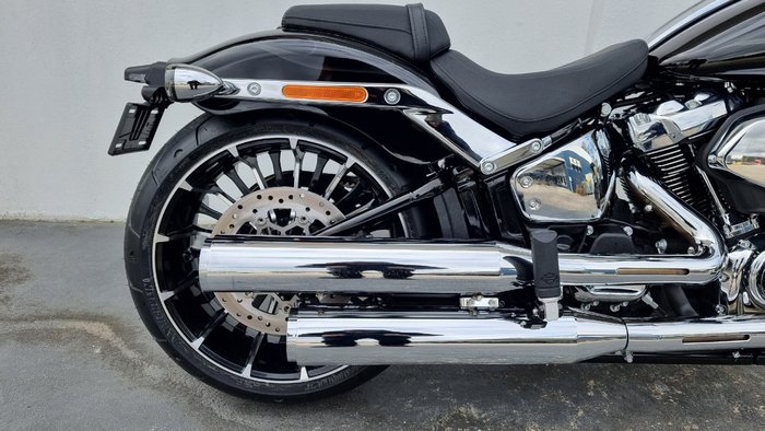 2025 Harley-davidson FXBR BREAKOUT (117) Midnight Firestorm