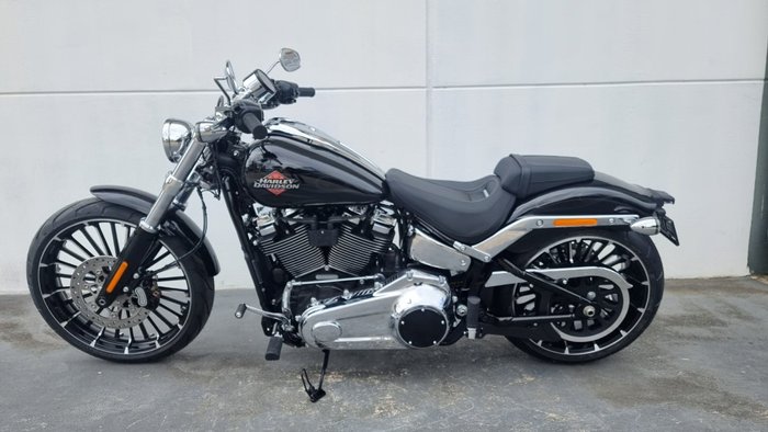 2025 Harley-davidson FXBR BREAKOUT (117) Midnight Firestorm