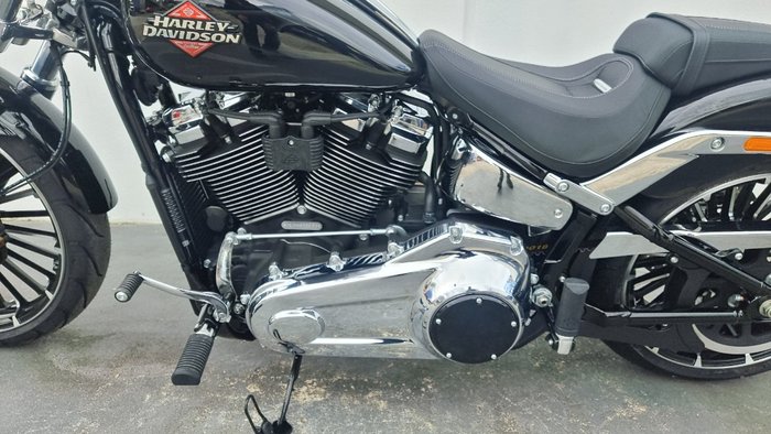 2025 Harley-davidson FXBR BREAKOUT (117) Midnight Firestorm