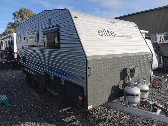 2017 Elite Luxury