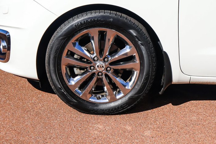 2016 Kia Carnival Platinum
