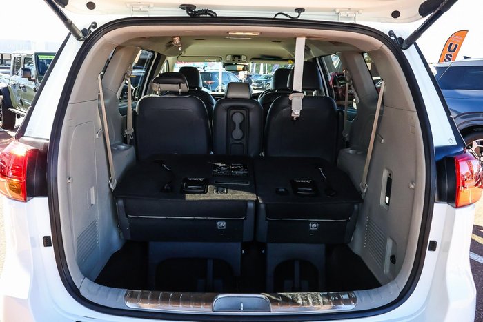 2016 Kia Carnival Platinum