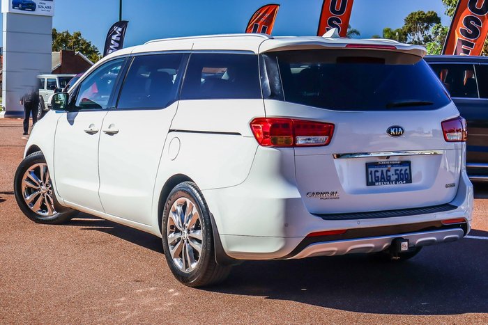 2016 Kia Carnival Platinum
