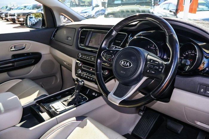 2016 Kia Carnival Platinum