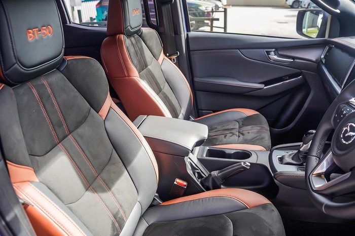 2025 Mazda BT-50 SP