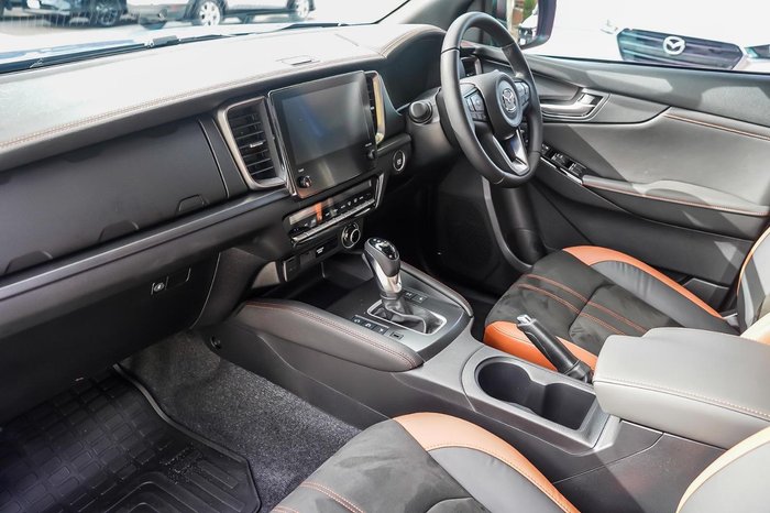 2025 Mazda BT-50 SP