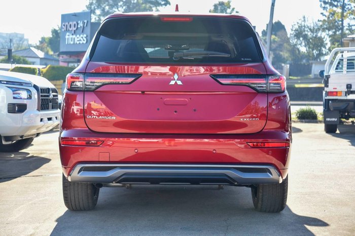 2025 Mitsubishi Outlander Exceed