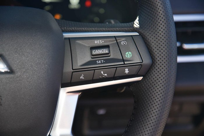 2025 Mitsubishi Outlander Exceed