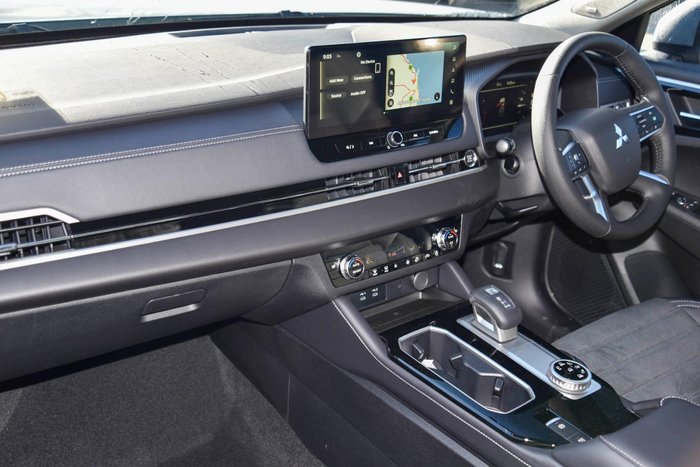 2025 Mitsubishi Outlander Aspire