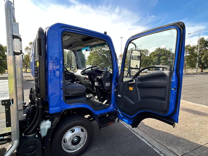 2025 Isuzu N Series NPR 45/55-155 Tradepack Blue