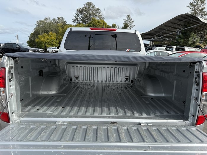 2020 Nissan Navara SL