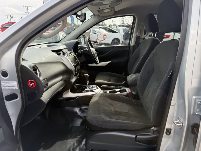 2020 Nissan Navara SL