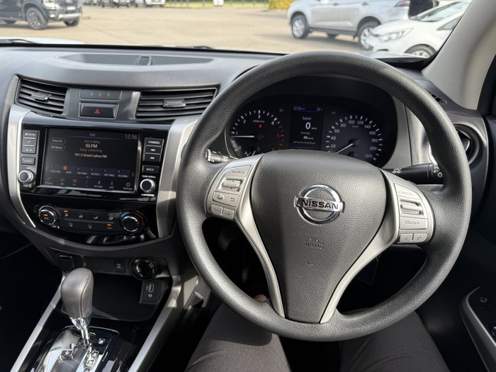 2020 Nissan Navara SL