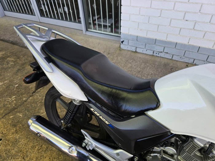 2016 HONDA CB125E White