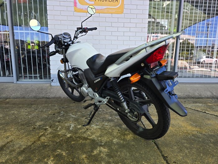 2016 HONDA CB125E White