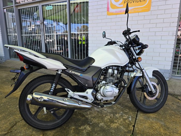 2016 HONDA CB125E White