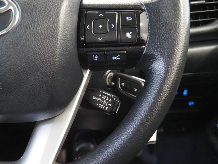 2021 Toyota Hilux SR