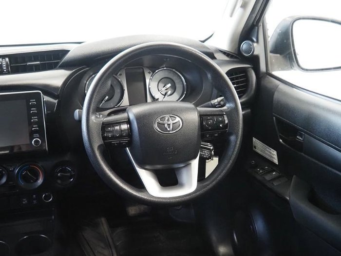 2021 Toyota Hilux SR
