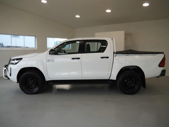 2021 Toyota Hilux SR