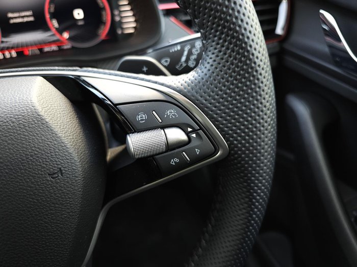 2025 SKODA Kamiq 110TSI Monte Carlo NW MY25 Moon White