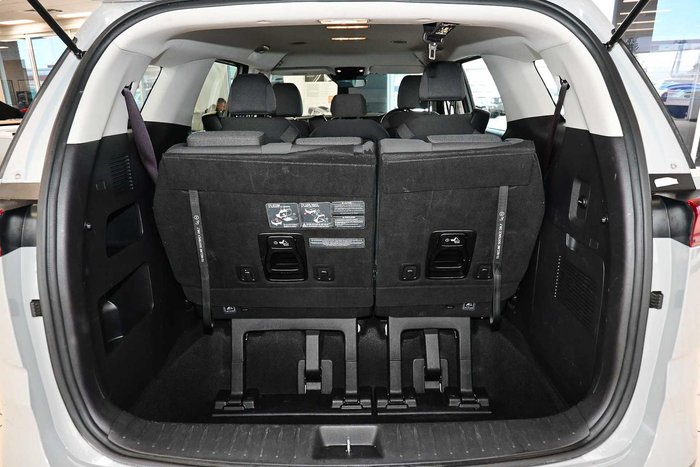 2023 Kia Carnival S