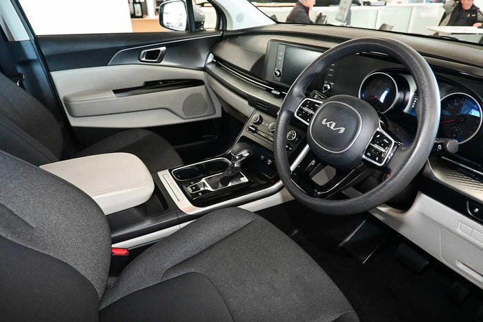 2023 Kia Carnival S