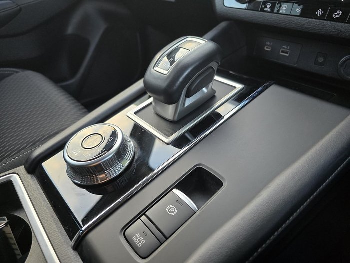 2022 Mitsubishi Outlander LS