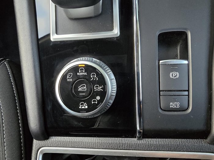 2022 Mitsubishi Outlander LS