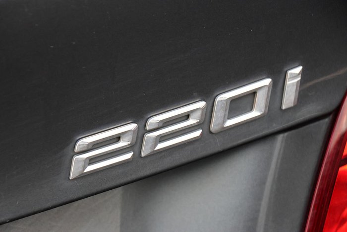 2016 BMW 2 Series 220i Sport Line