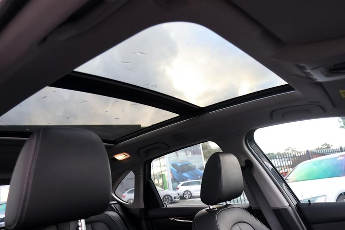 2016 BMW 2 Series 220i Sport Line