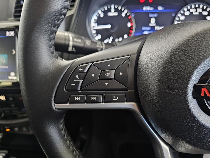 2023 Nissan Navara PRO-4X Warrior D23 MY23 4X4 Dual Range White Pearl