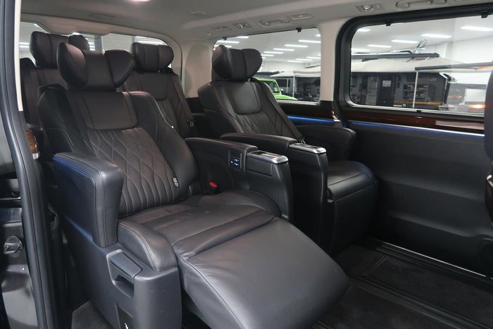 2019 Toyota Granvia VX