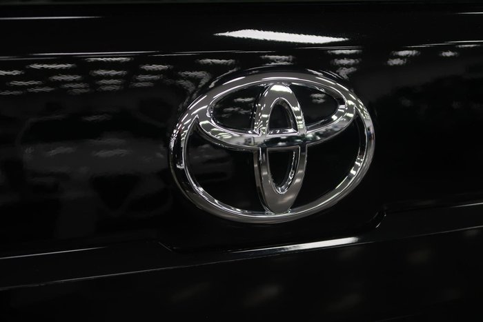 2019 Toyota Granvia VX