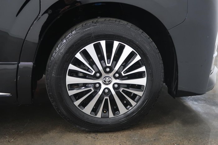 2019 Toyota Granvia VX