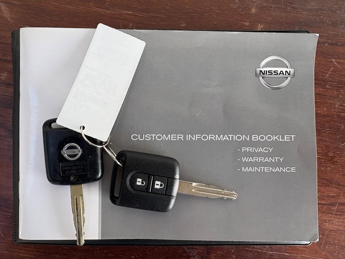 2013 Nissan Navara ST-X 550 D40 Series 5 4X4 Dual Range Silver Lightning