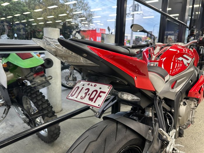 2016 BMW Motorrad S 1000 R RED